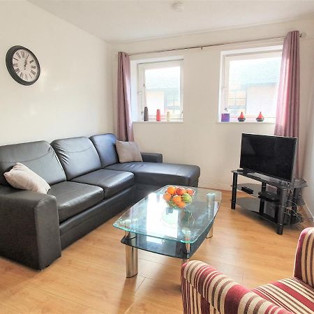 Modern One Bedroom Apt - City Centre & Freeparking กลาสโกว์ ภายนอก รูปภาพ