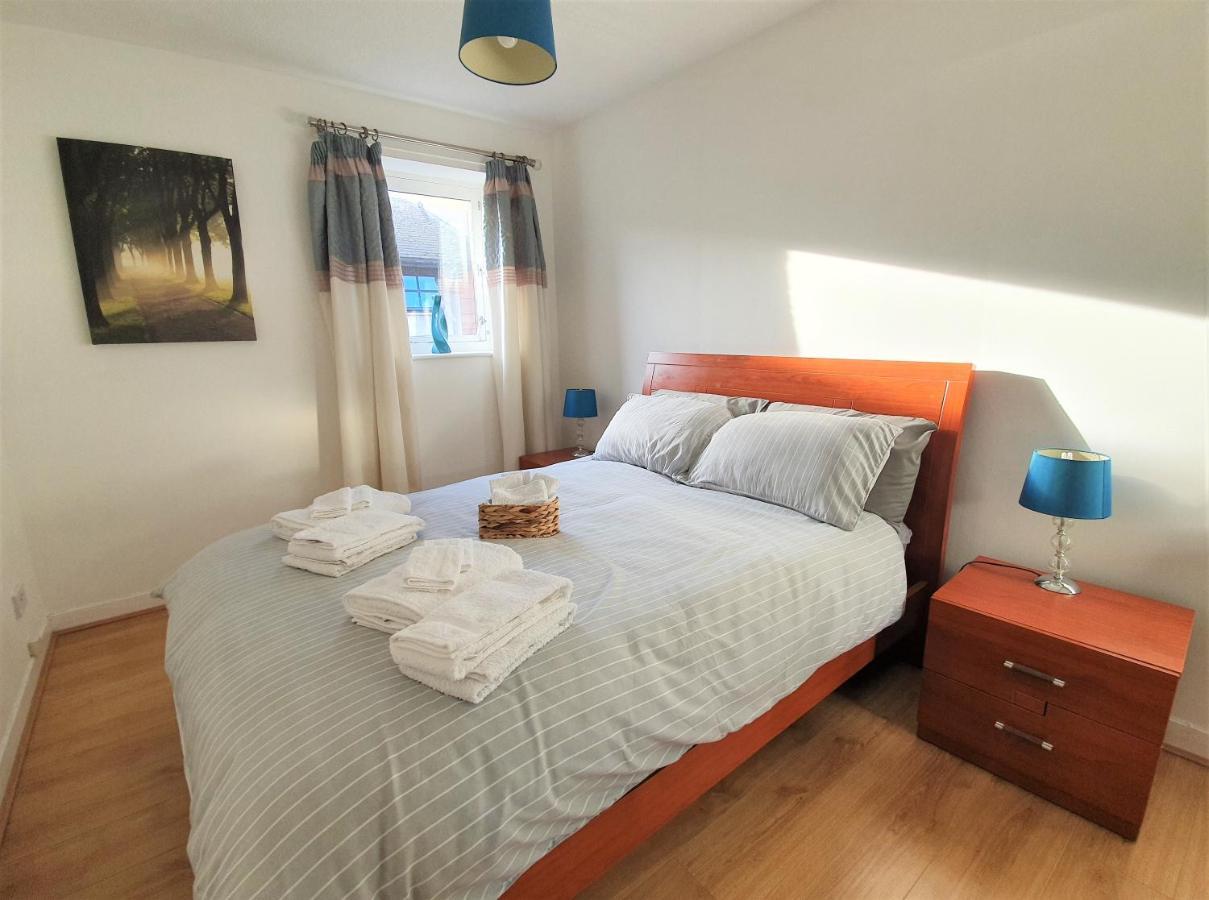 Modern One Bedroom Apt - City Centre & Freeparking กลาสโกว์ ภายนอก รูปภาพ
